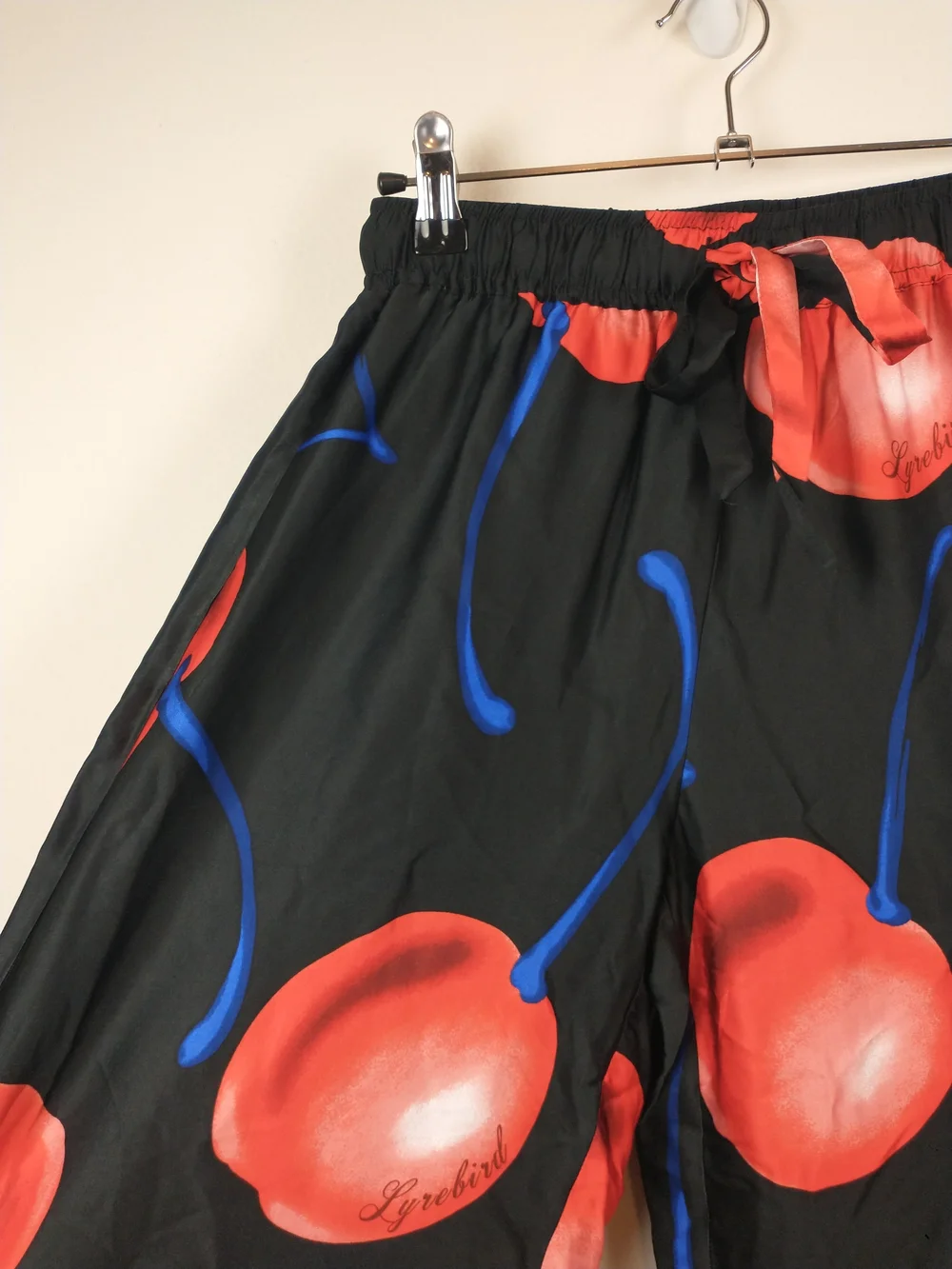 NEW Lyrebird Anthropologie Silky Pajama Pants Womens XXS Black Cherry Print
